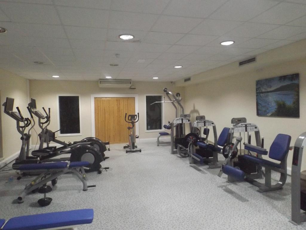 St Angela'S Lakeside Aparthotel Sala Sligo Eksteriør bilde